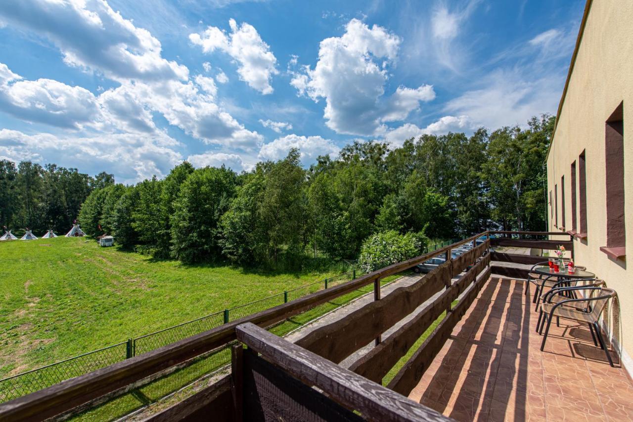 Osrodek Wypoczynkowy Dolomity Jedwabno Exterior foto